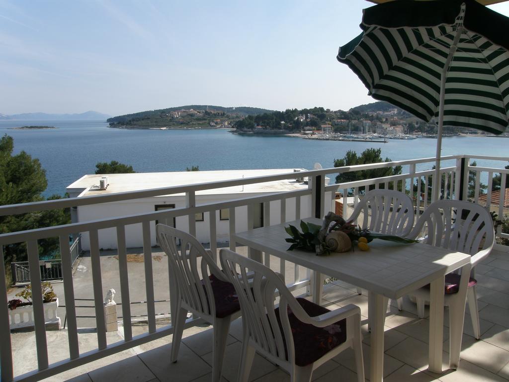 San Rocco Lumbarda Hotell Exteriör bild